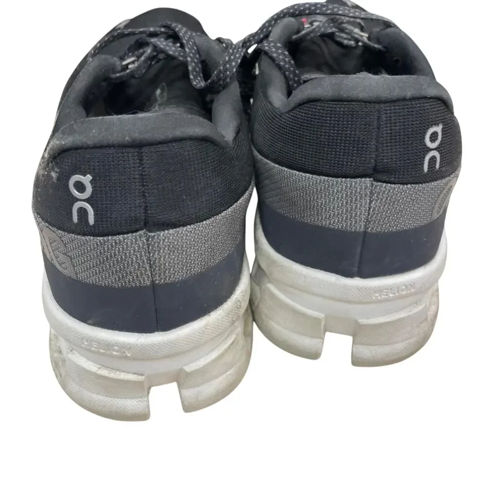 On cloud black trainers size